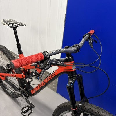 Intense Tracer 275C Carbon Full Suspension MTB Medium SRAM GX RockShox 27.5