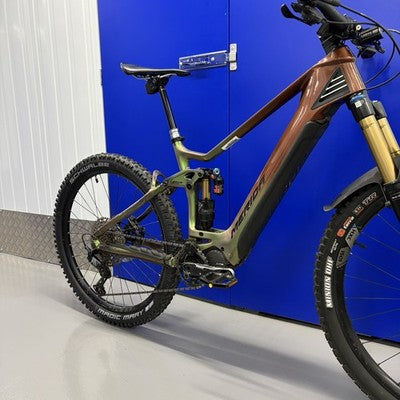 Merida eOne-Sixty 10K Carbon Chameleon 2023 Full Suspension Medium XTR Factory