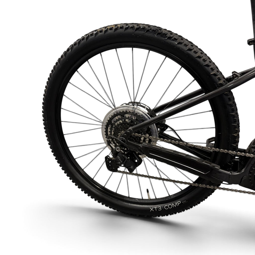 Trek Marlin 6 + 2024 Mountain Bike Medium Shimano 9spd Suntour 29er Excellent