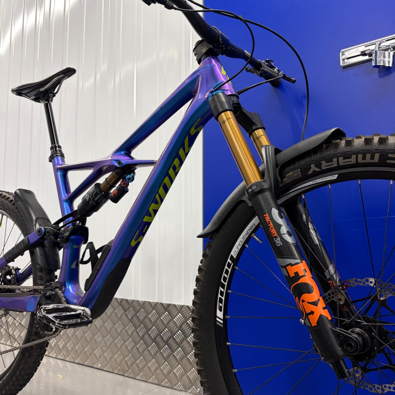 Specialized S-Works Enduro 2019 Carbon Full Suspension Mountain Bike Large Fox