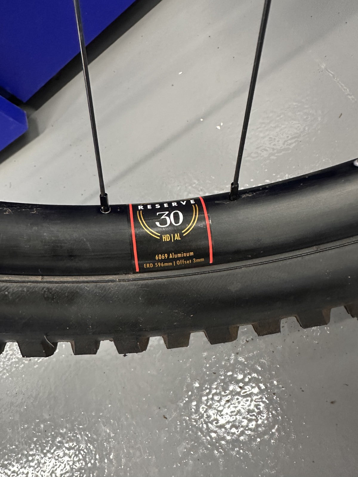 Santa Cruz Reserve 30|HD AL Wheelset DT Swiss Hubs