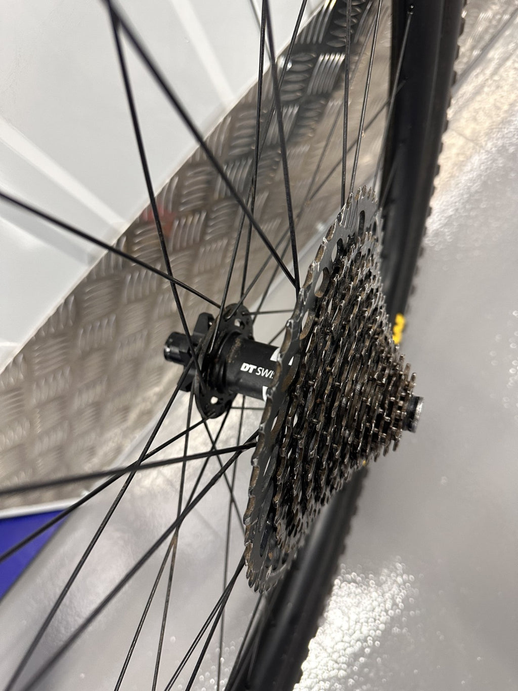 Santa Cruz Reserve 30|HD AL Wheelset DT Swiss Hubs