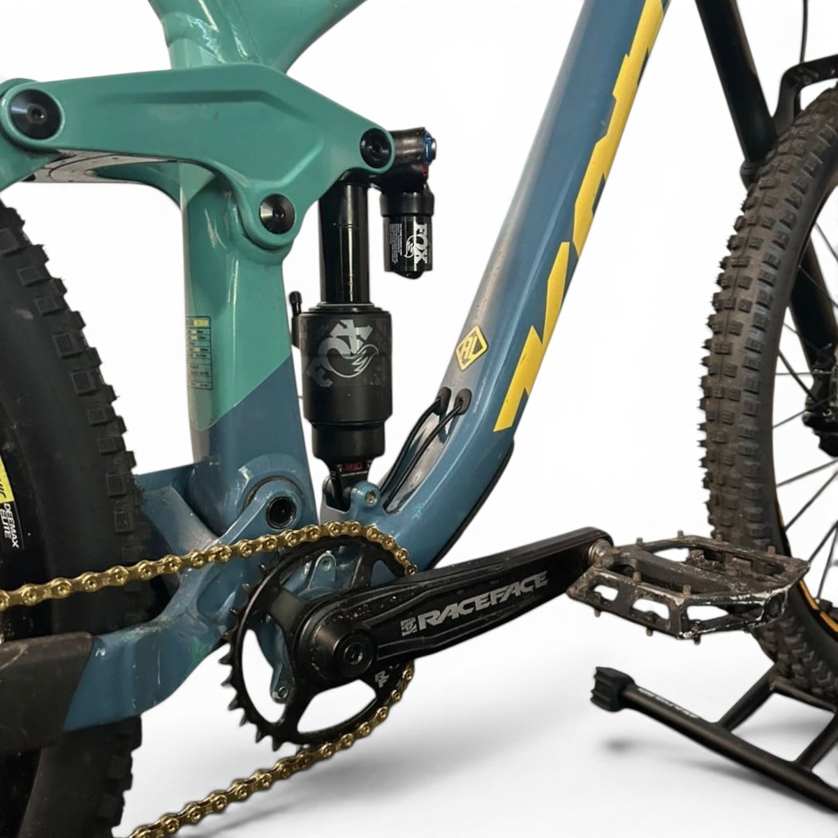 Kona Operator DH Full Suspension MTB Medium 27.5" RST Killer Fox Float X2 1x9