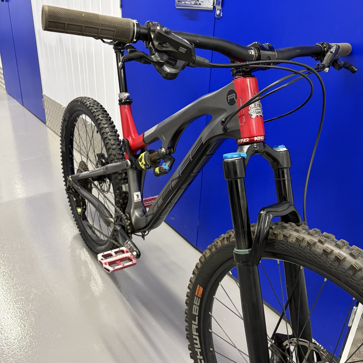 Intense Recluse 2020 Full Sus Trail Medium Carbon XT 11sp Fox 34 27.5 Chris King