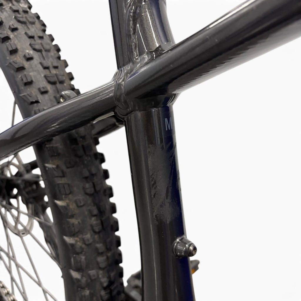 Trek Marlin 6 + 2024 Mountain Bike Medium Shimano 9spd Suntour 29er Excellent