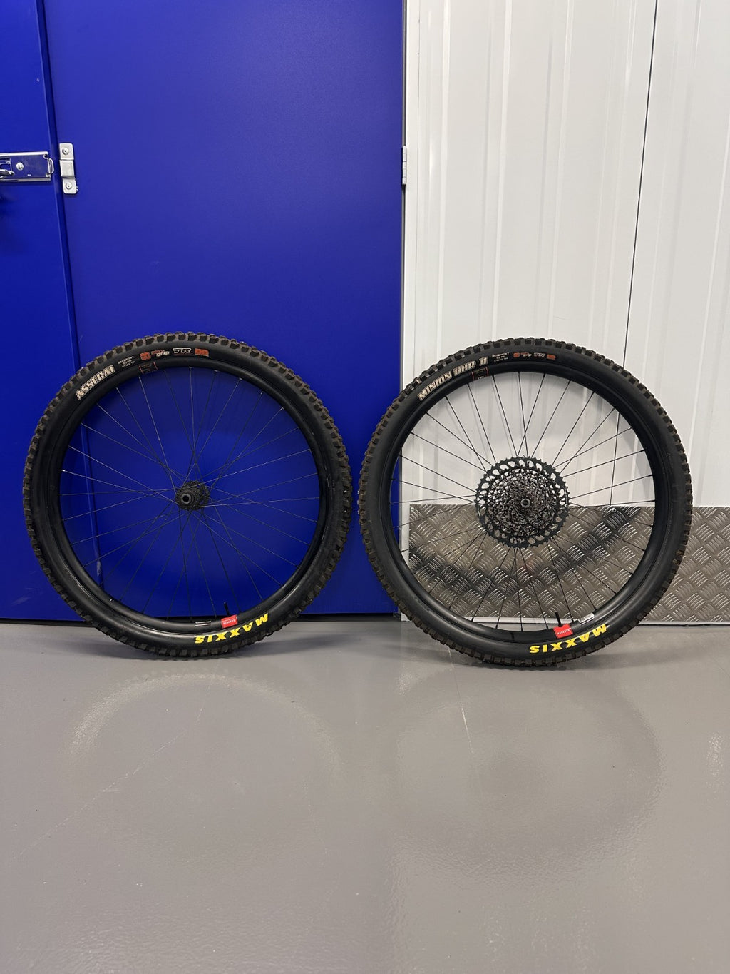 Santa Cruz Reserve 30|HD AL Wheelset DT Swiss Hubs