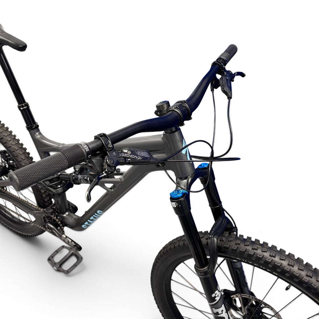 Specialized Status 160 2023 Full Suspension MTB S4 Large SRAM NX Fox 36 Mullet
