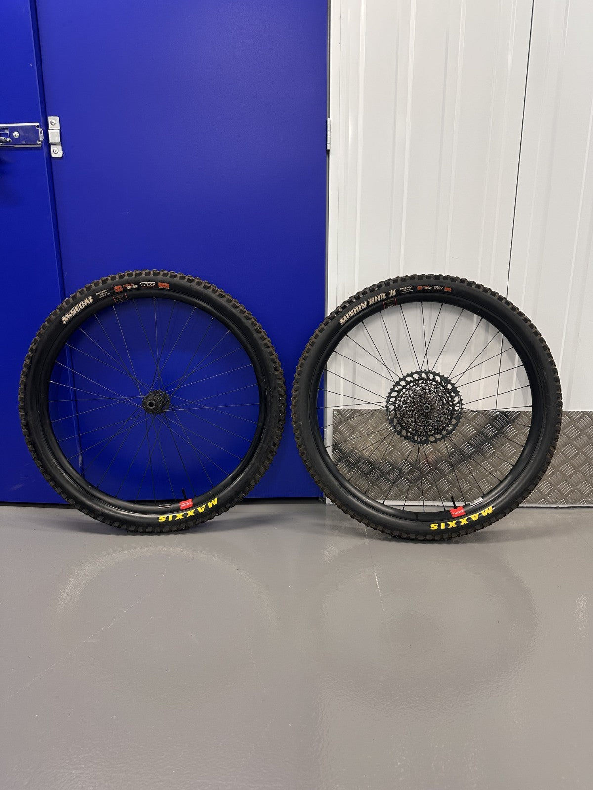 Santa Cruz Reserve 30|HD AL Wheelset DT Swiss Hubs