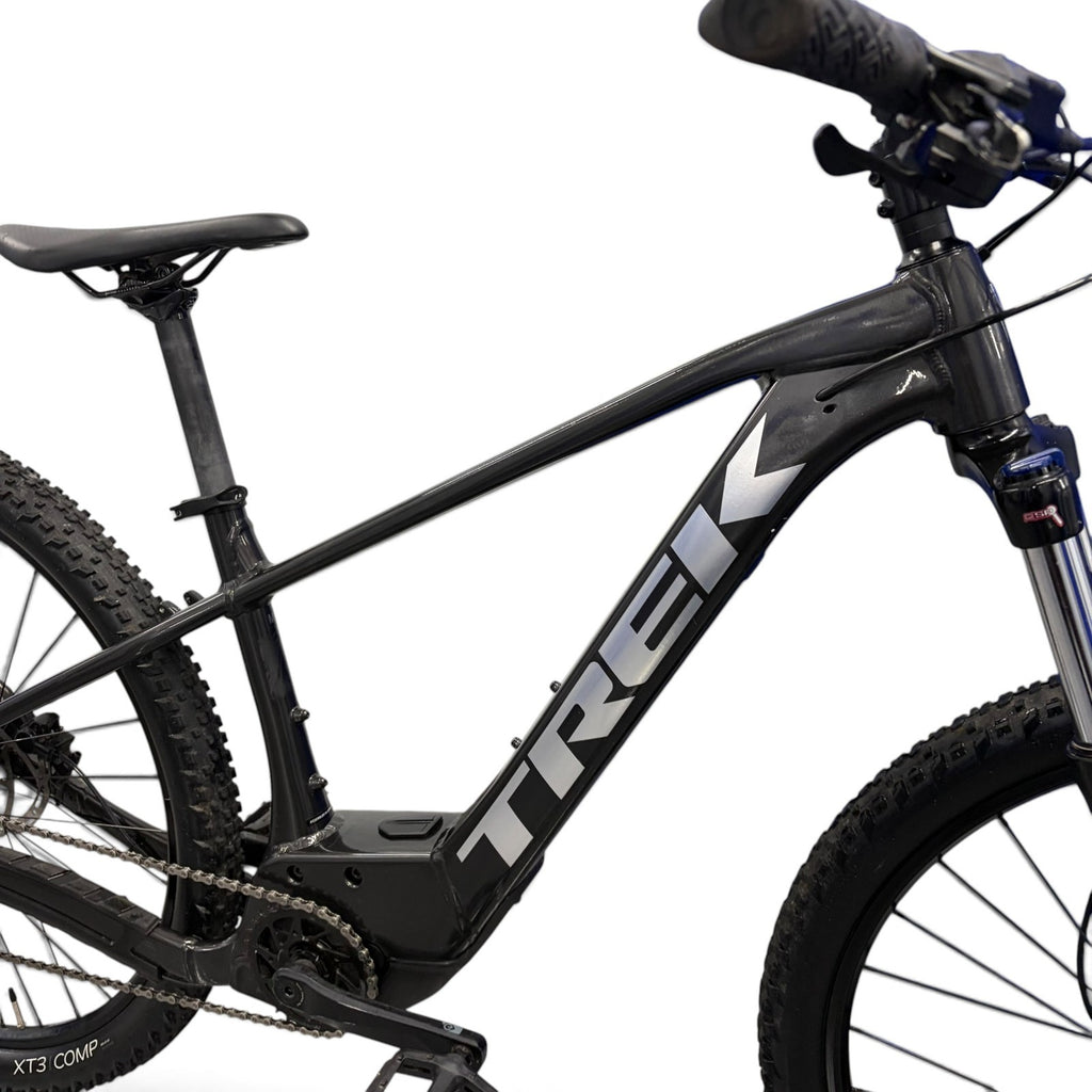 Trek Marlin 6 + 2024 Mountain Bike Medium Shimano 9spd Suntour 29er Excellent