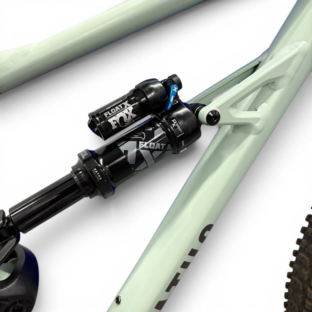 Specialized Status 160 2023 Full Suspension MTB S4 Large SRAM NX Fox 36 Mullet