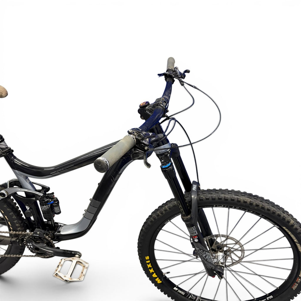 Giant Reign 27.5 Full Suspension Enduro MTB Medium SRAM Apex RockShox Pike XT