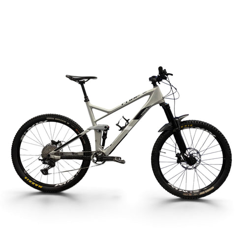 Cube Stereo 140 HPC Carbon Mountain Bike XL Shimano XT SLX Formula 160mm 27.5