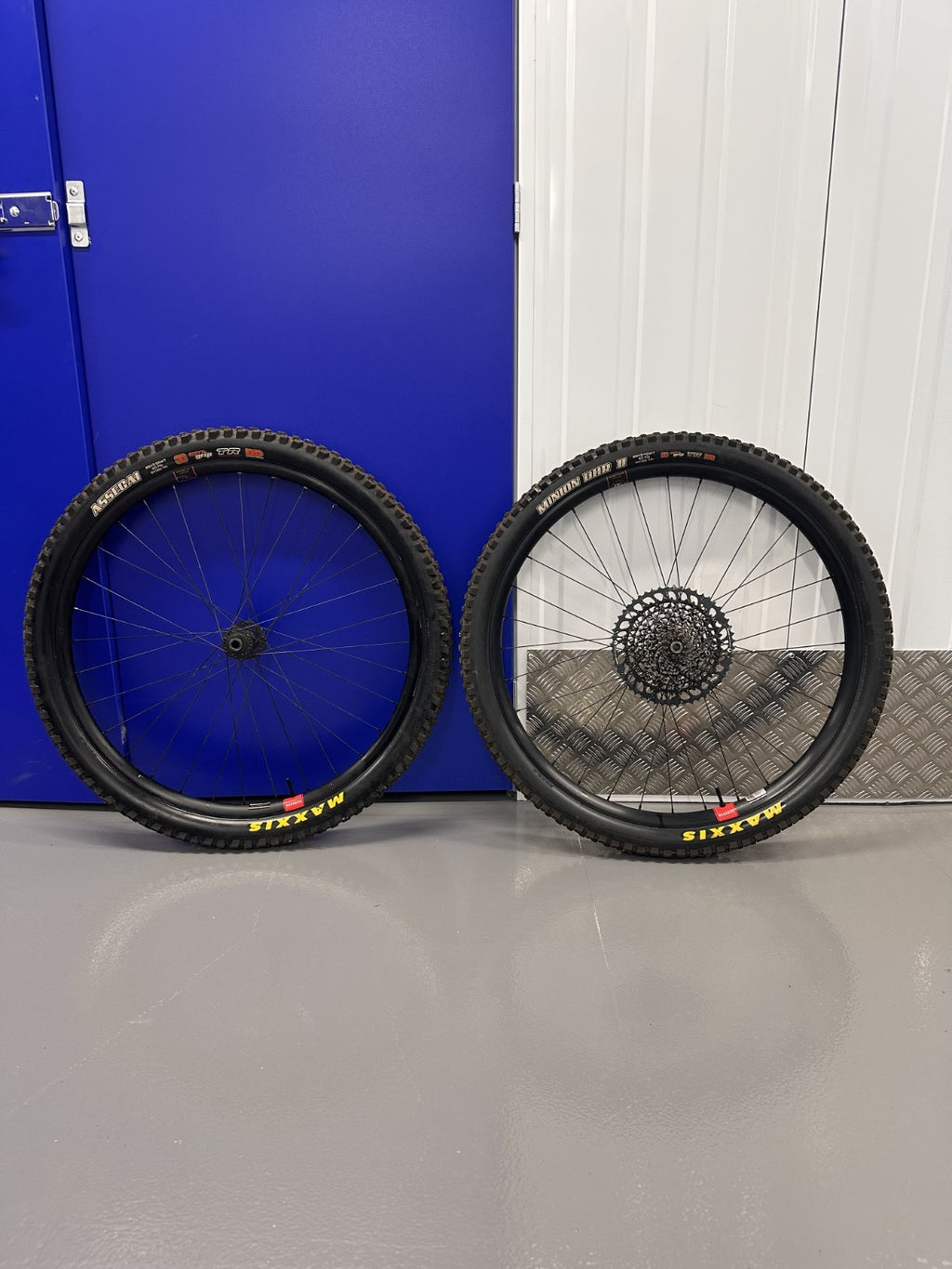 Santa Cruz Reserve 30|HD AL Wheelset DT Swiss Hubs