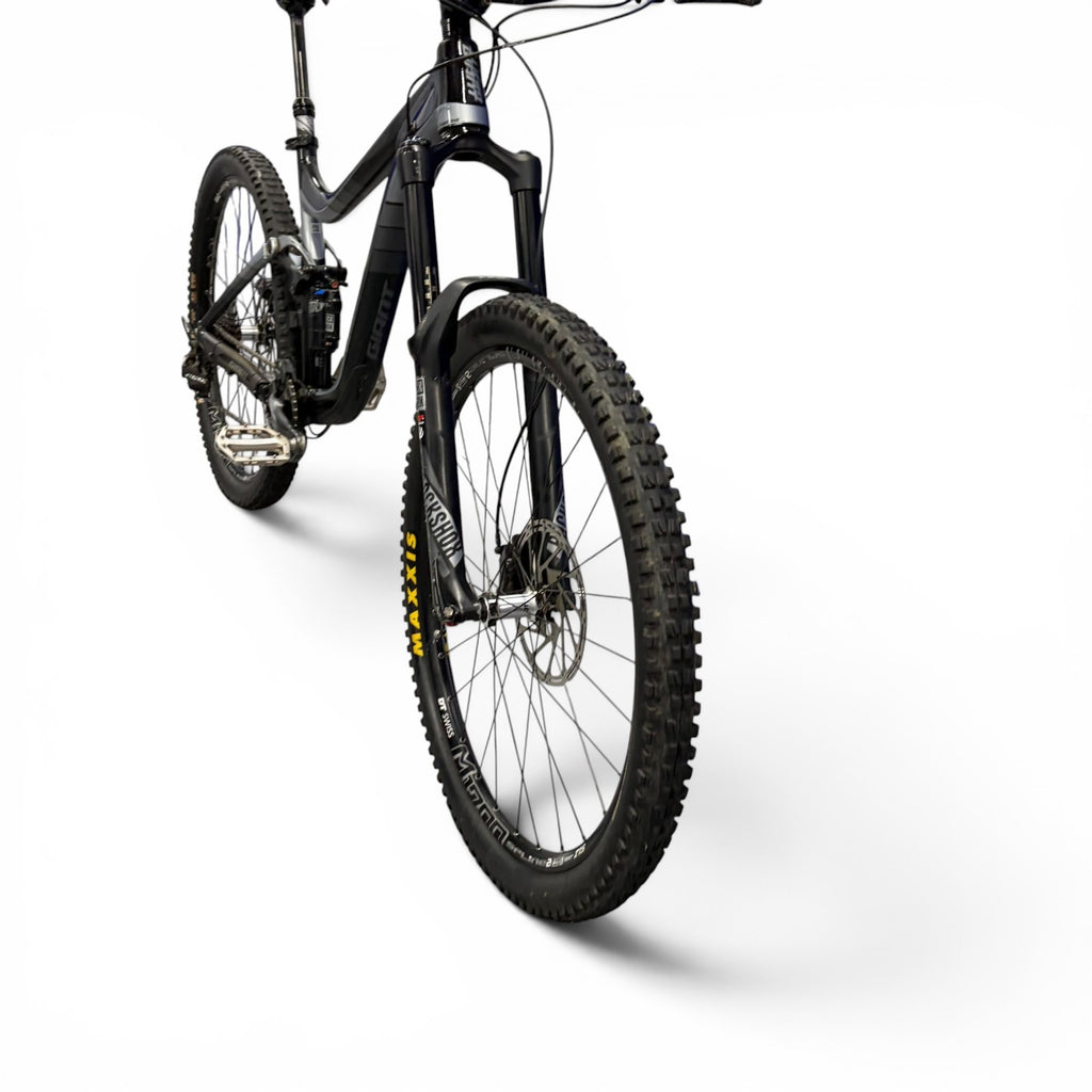 Giant Reign 27.5 Full Suspension Enduro MTB Medium SRAM Apex RockShox Pike XT