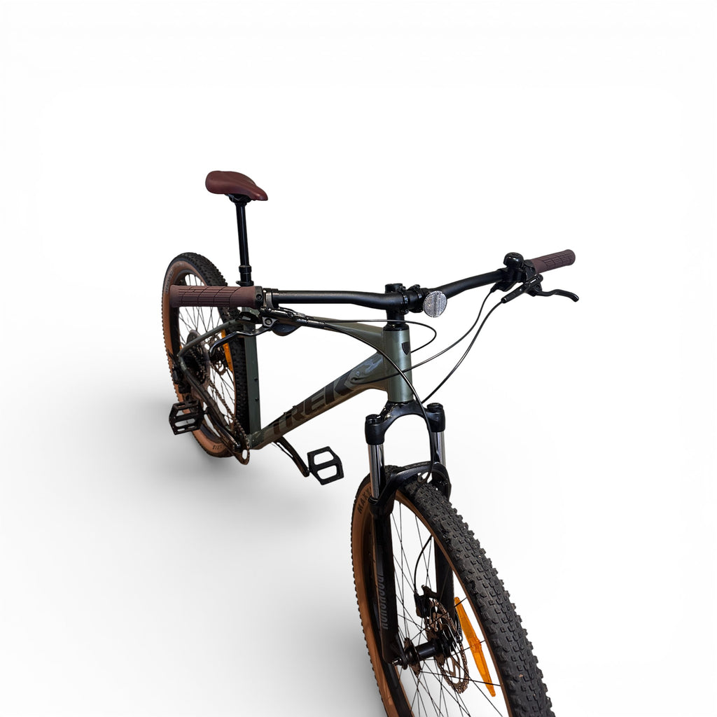 Trek Marlin 6 Gen 3 Mountain Bike 2026 - Matte Lichen/Keswick Green Fade | ReBike UK