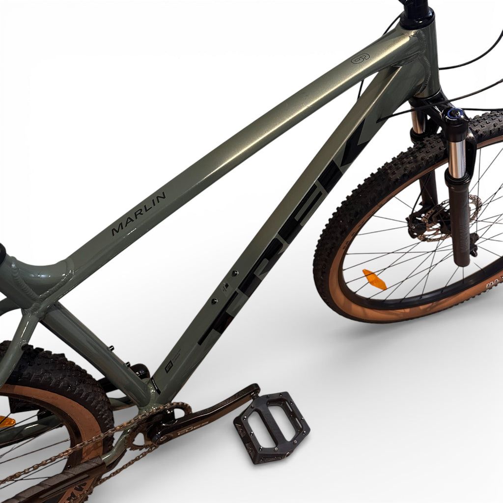 Trek Marlin 6 Gen 3 Mountain Bike 2026 - Matte Lichen/Keswick Green Fade | ReBike UK