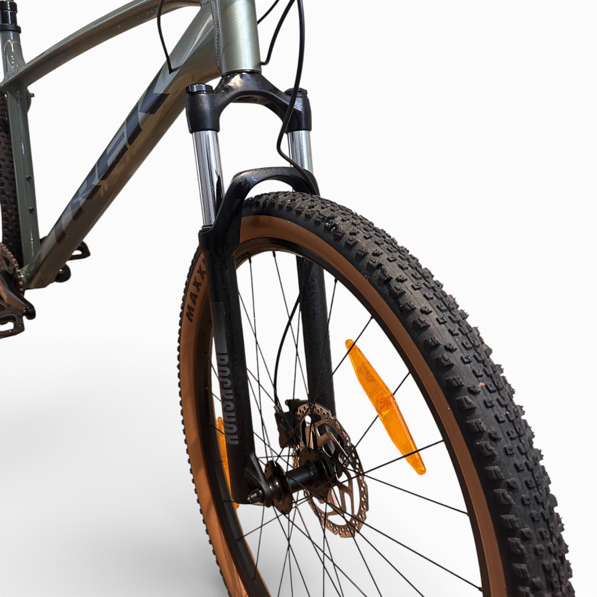 Trek Marlin 6 Gen 3 Mountain Bike 2026 - Matte Lichen/Keswick Green Fade | ReBike UK